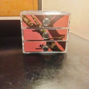 Jewelry or make up box